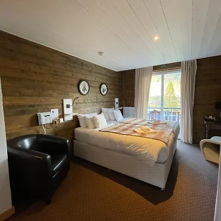 La Chaumiere 3*