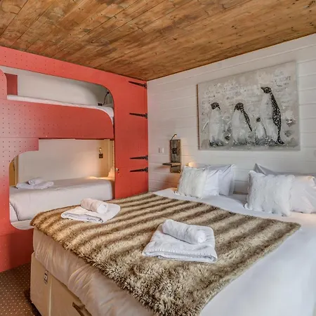 La Chaumiere Hotel 3*