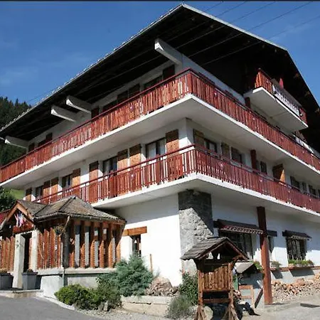 La Chaumiere