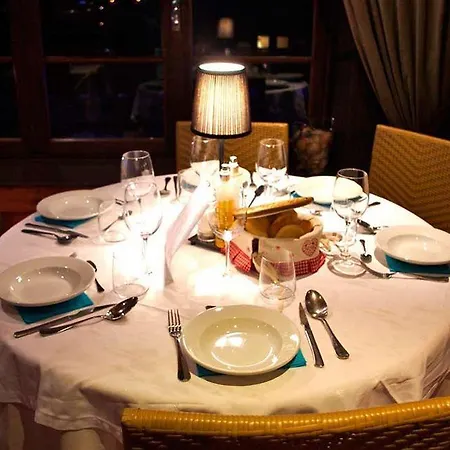 La Chaumiere Hotel 3*