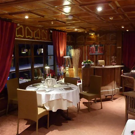 Hotell La Chaumiere 3*