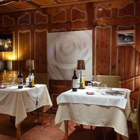 La Chaumiere Hotell