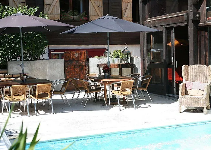 La Chaumiere 3*